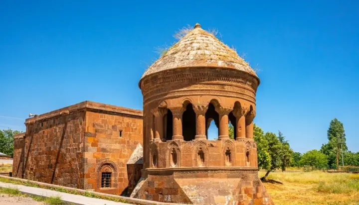 Kümbet Nedir?